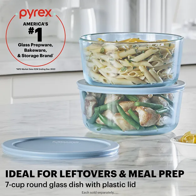 Pyrex® Simply Store® Tinted 7-cup Round Storage with Blue Plastic Lid