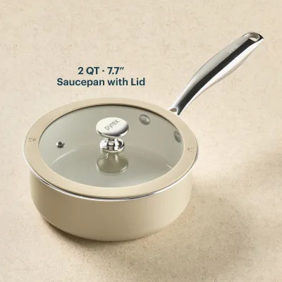 Pyrex® Ceramic Cookware 7.7-in/2qt Saucepan with Lid